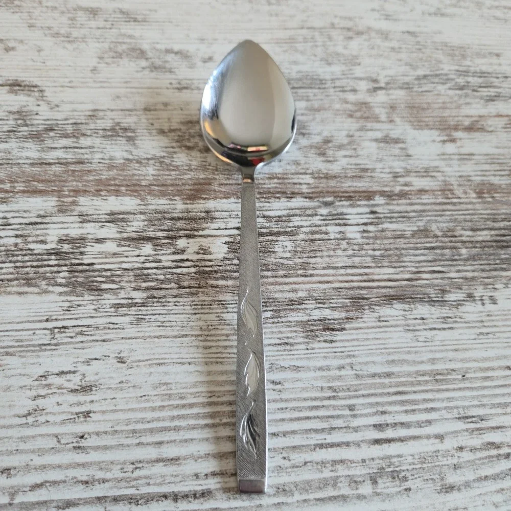 Vintage Carlton Korea Stainless Steel Tablespoons Set of 4 Frosted Leaf Pattern